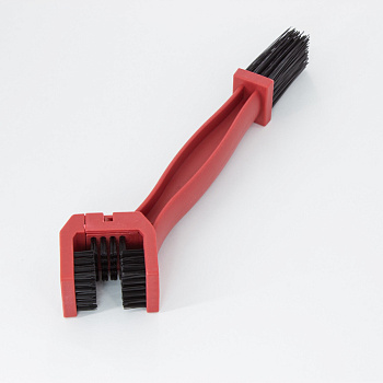 Щетка для чистки приводной цепи пластиковая Красная
